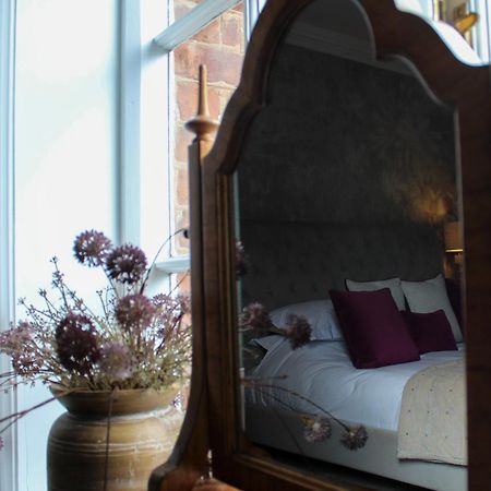 Stay On The High Street Tarporley Ngoại thất bức ảnh