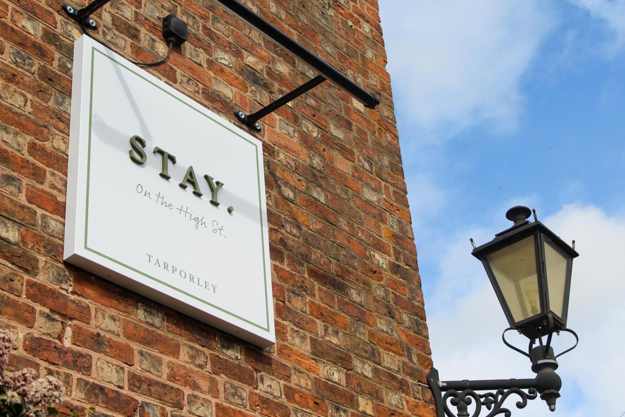 Stay On The High Street Tarporley Ngoại thất bức ảnh