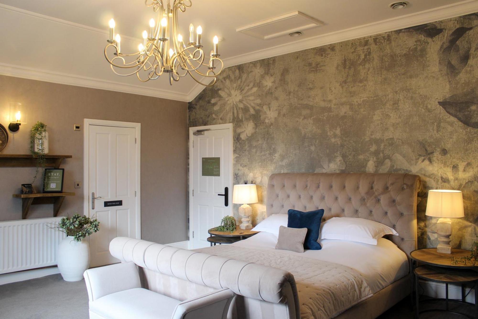 Stay On The High Street Tarporley Ngoại thất bức ảnh