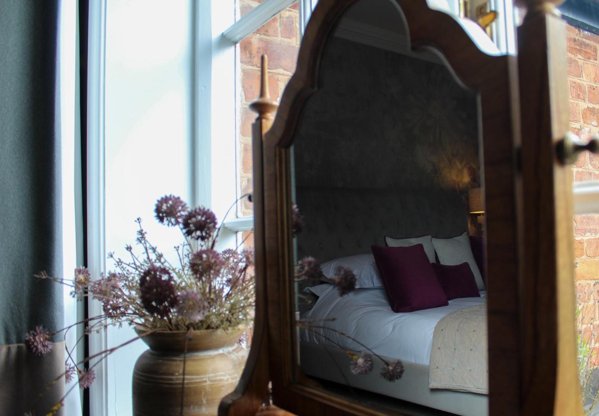 Stay On The High Street Tarporley Ngoại thất bức ảnh