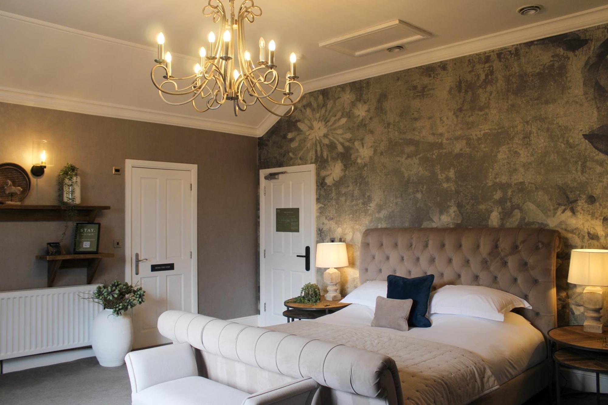 Stay On The High Street Tarporley Ngoại thất bức ảnh